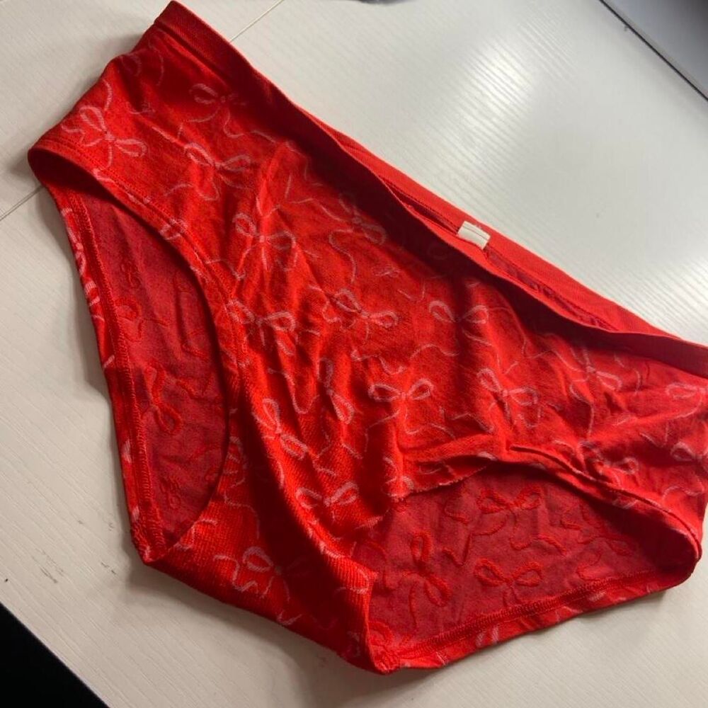 Victoria's Secret PINK Underwear Size M